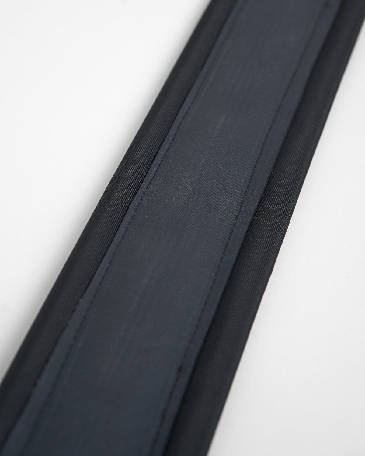 Pro Plus párnázott lábtartó heveder, 1050 mm – Szemes/csavaros rögzítés