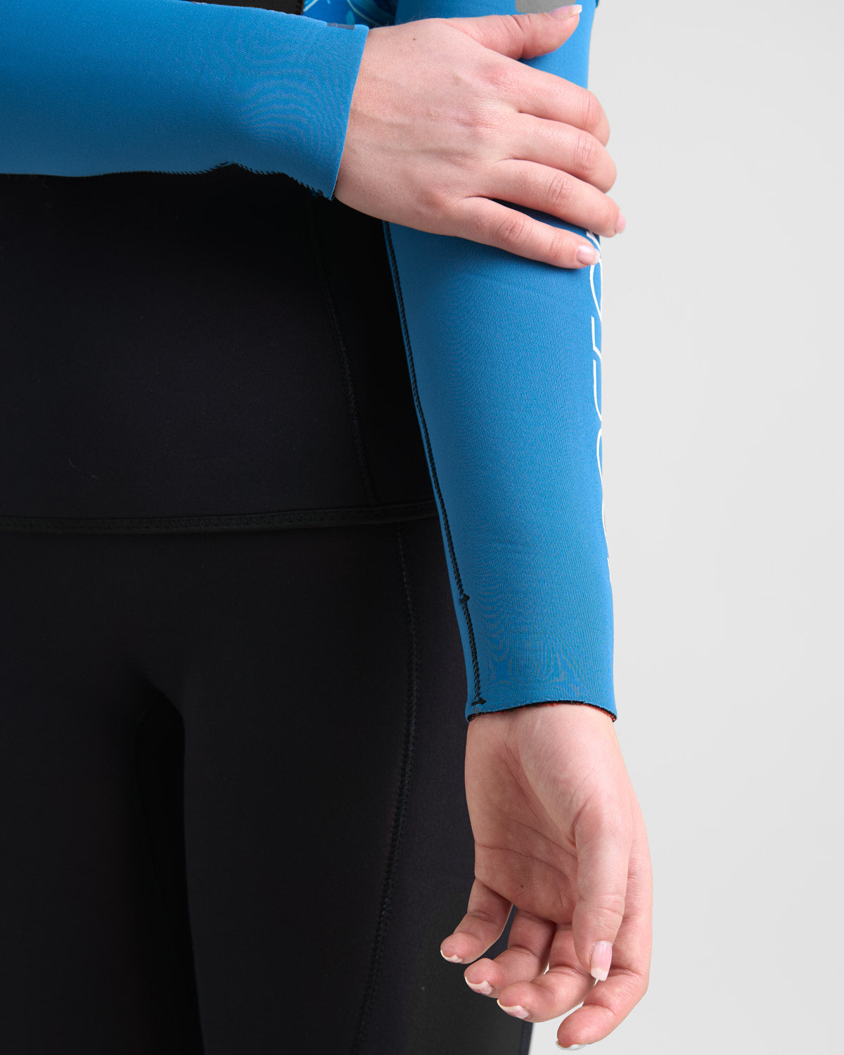 Női SuperTherm 4 mm-es felső – Tengerifű